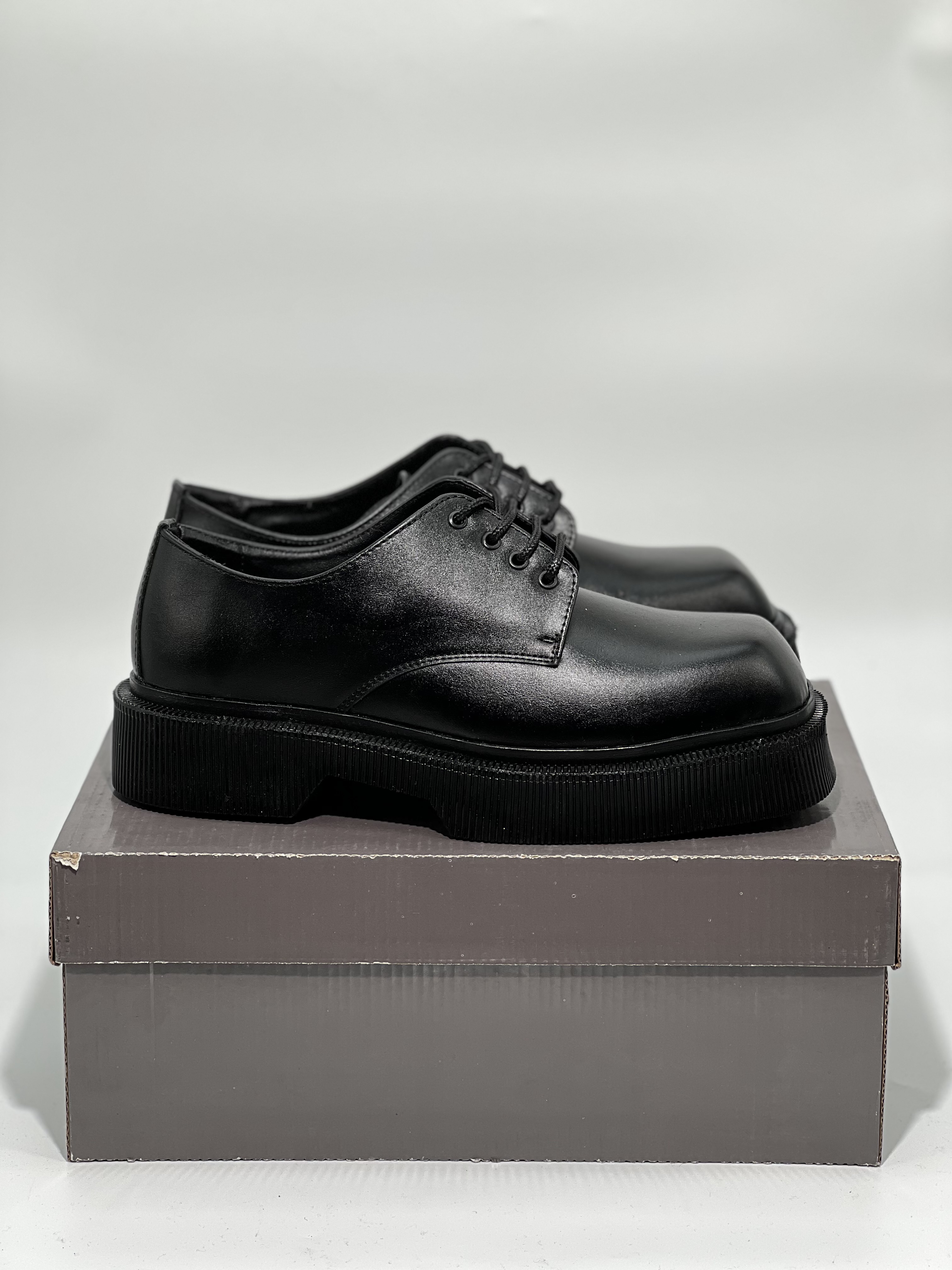 لوفر مربعی بالنسیاگا