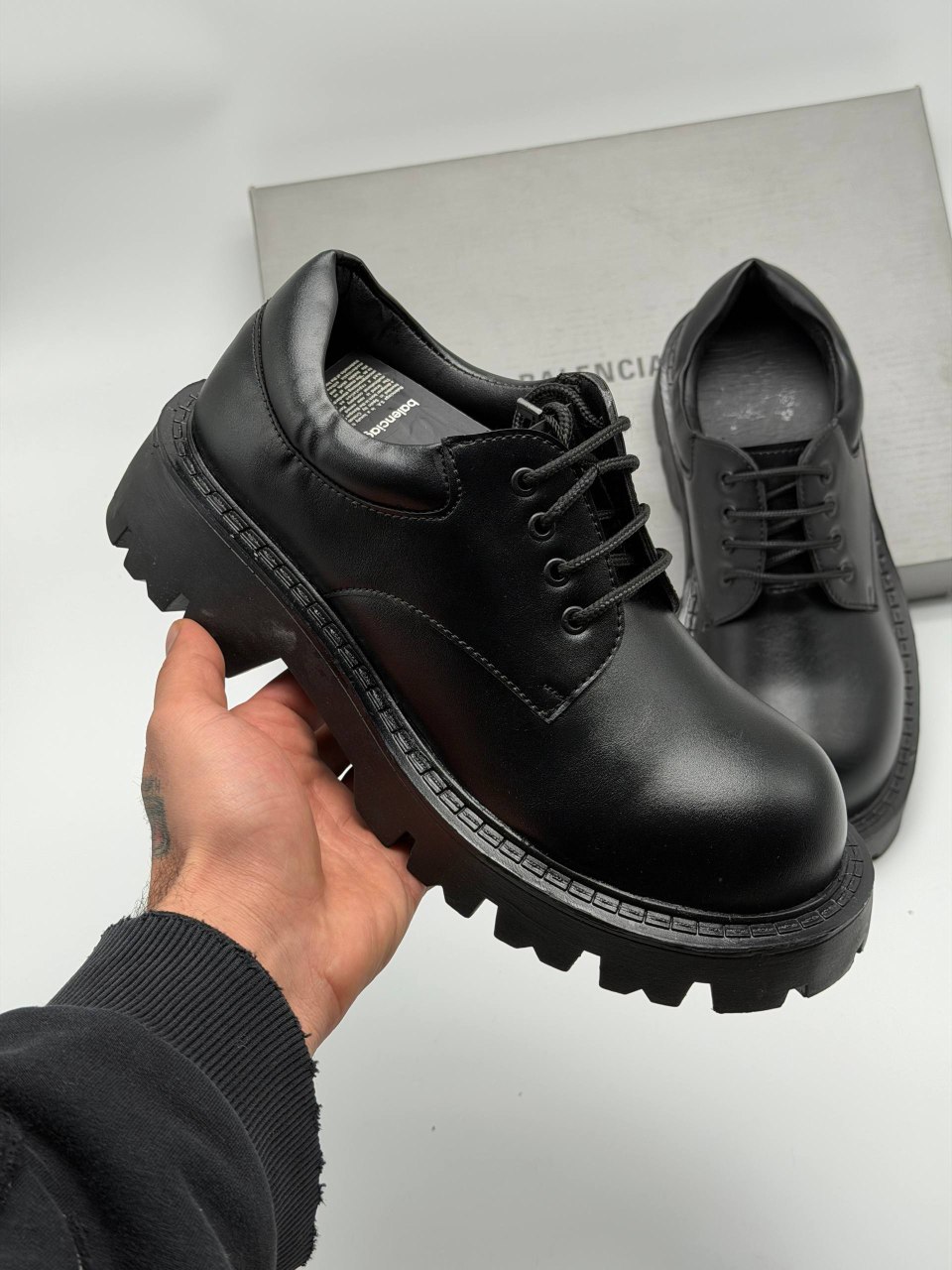 لوفر چارلی بالنسیاگا