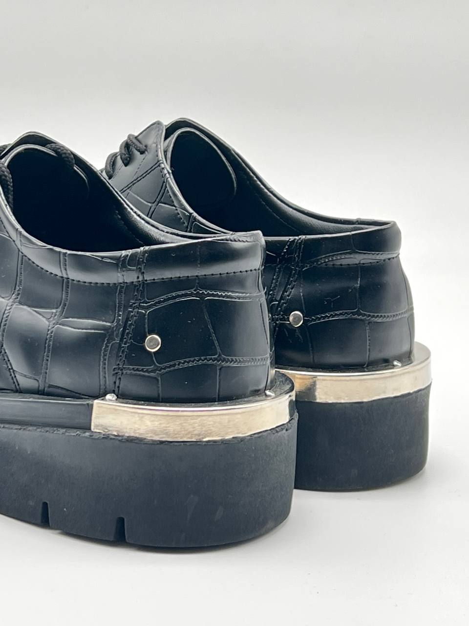 لوفر لاکپشتی خط دار