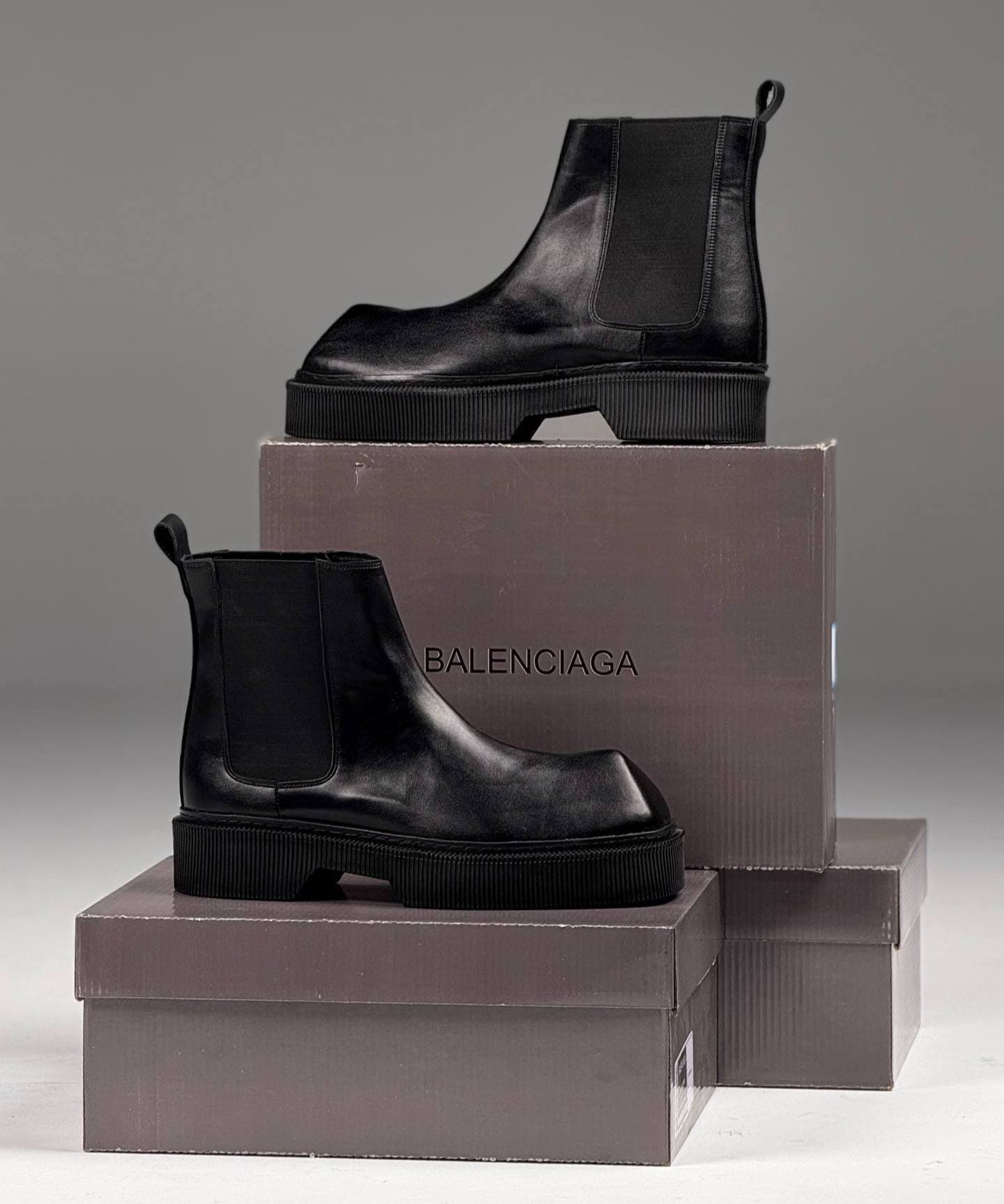 نیم بوت هرمی