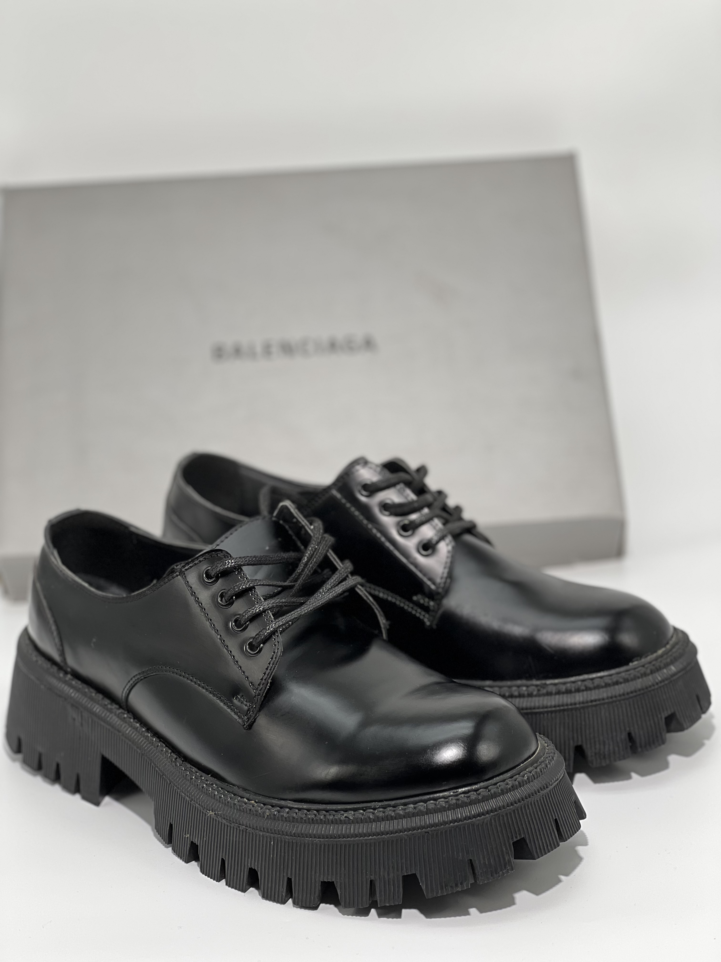 لوفر گرد بالنسیاگا