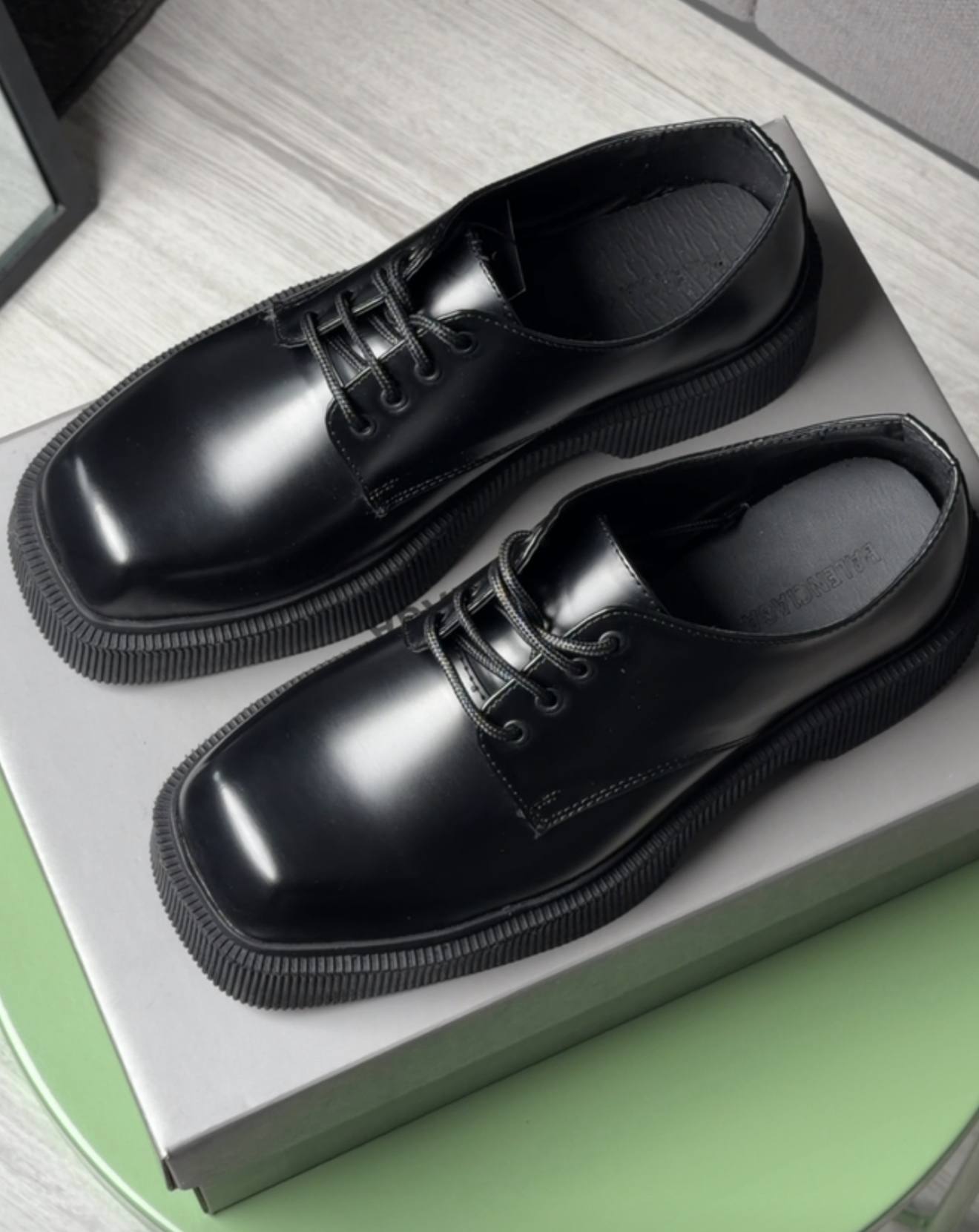 لوفر شاخدار مربعی