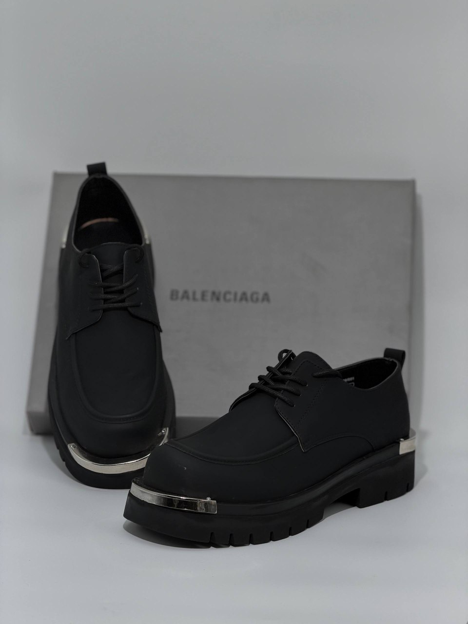 لوفر یراق دار بالنسیگا